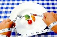 عوارض رژیم غذایی سخت بر بدن