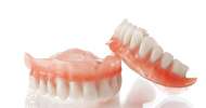 اولین دندان مصنوعی را چه کسی ساخت؟
