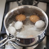تخم مرغ آبپز را به چند شیوع پخت کنید