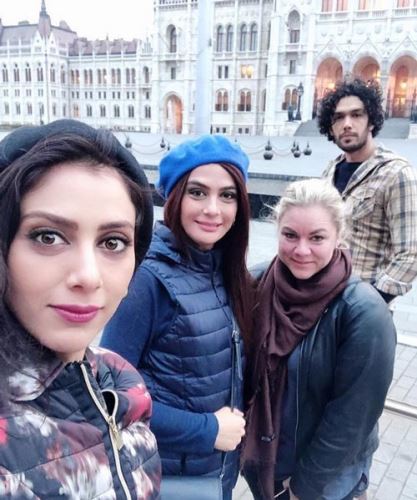 تصاویر جدید بازیگران با عاشقانه نرگس محمدی و همسرش