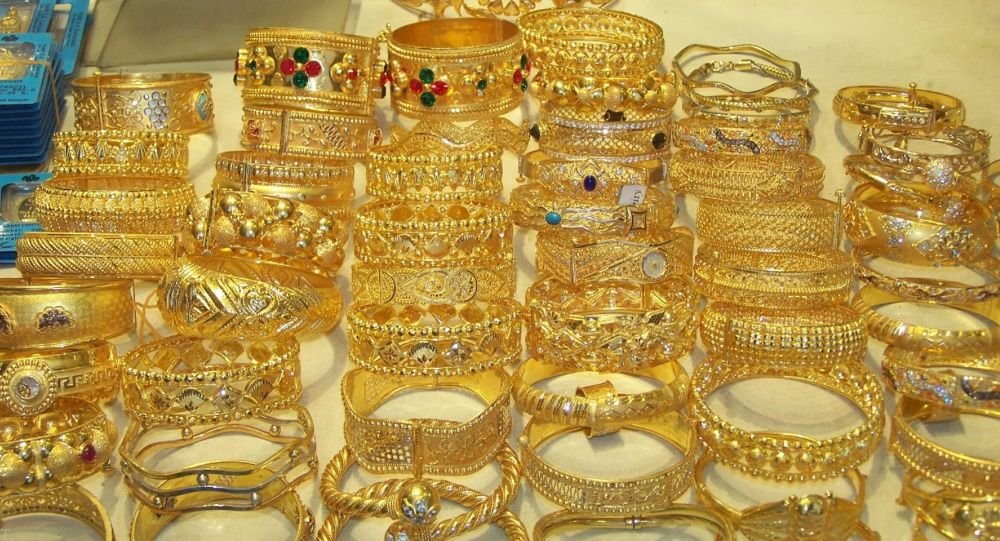 تعبیر خواب جواهرات | دیدن جواهرات و زیورآلات طلا در خواب