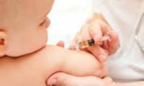 راهکاری برای تب کردن نوزاد ٤ ماهه بعد از واکسن