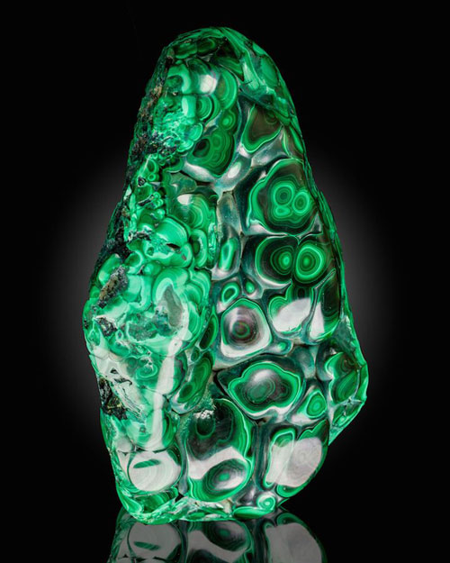 تصاویر دیدنی از سنگ معدنی شگفت انگیز سبز رنگ