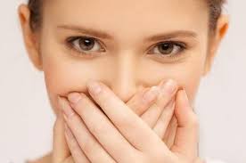 عوامل ایجاد بوی بد دهان