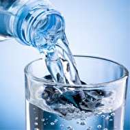 عوارض مصرف بیش از حد آب برای سلامتی بدن